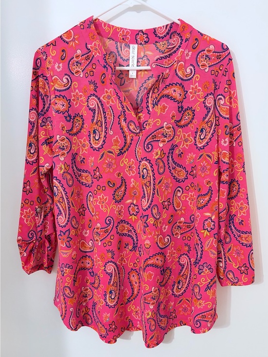 Dear Scarlett Tops - Dear Scarlett Lizzy - Hot Pink Paisley Split-Neck Top - Size L